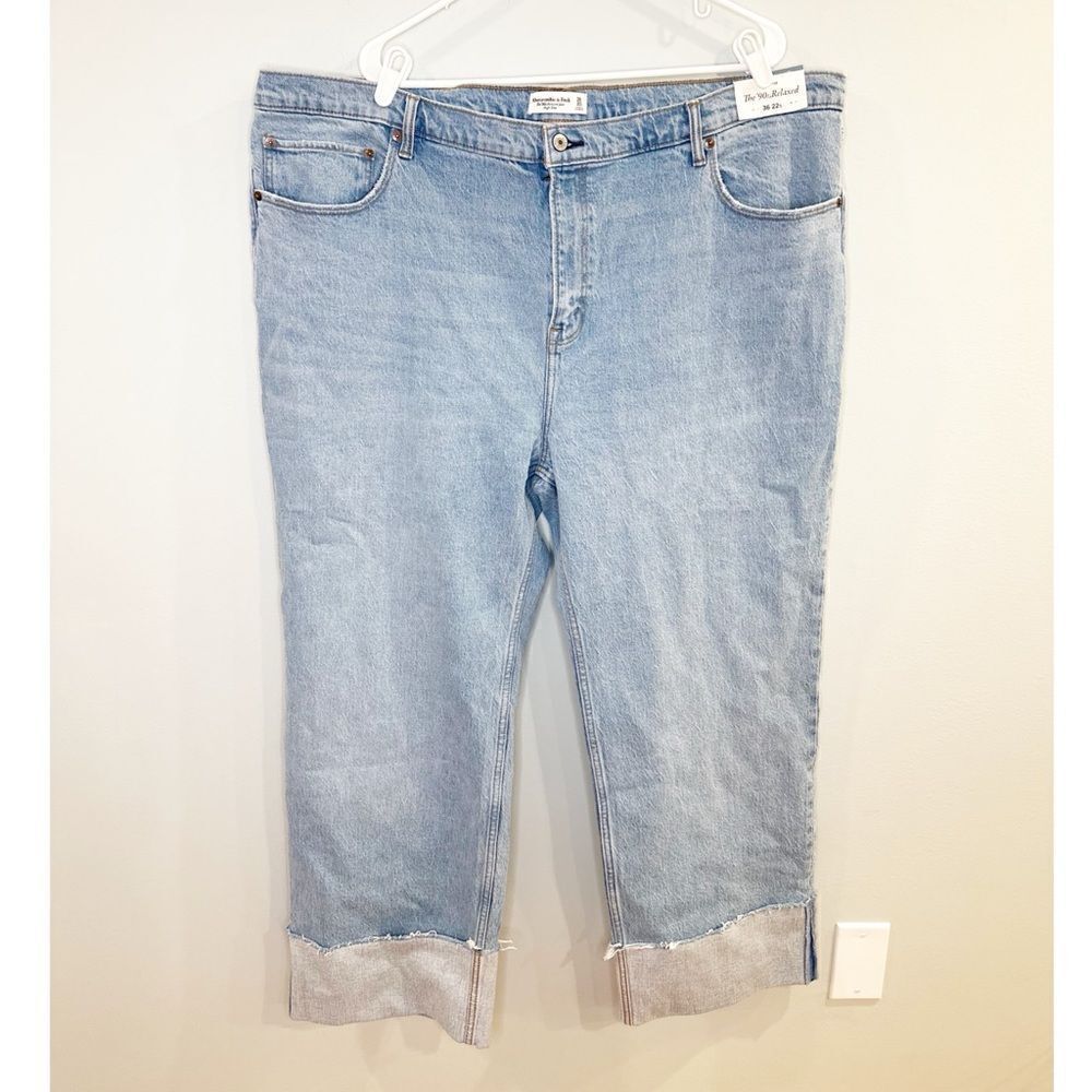 Abercrombie and fitch the 90s relaxed cuffed jean size 36 - Picture 3 of 6